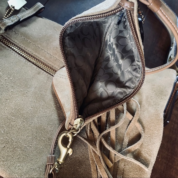 COACH suede hobo Taupe / tan purse w/tassel - Picture 12 of 13